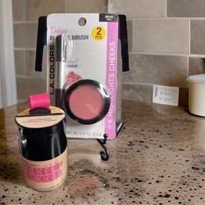 3 in 1 BB Cream/ Deluxe Blush & Brush